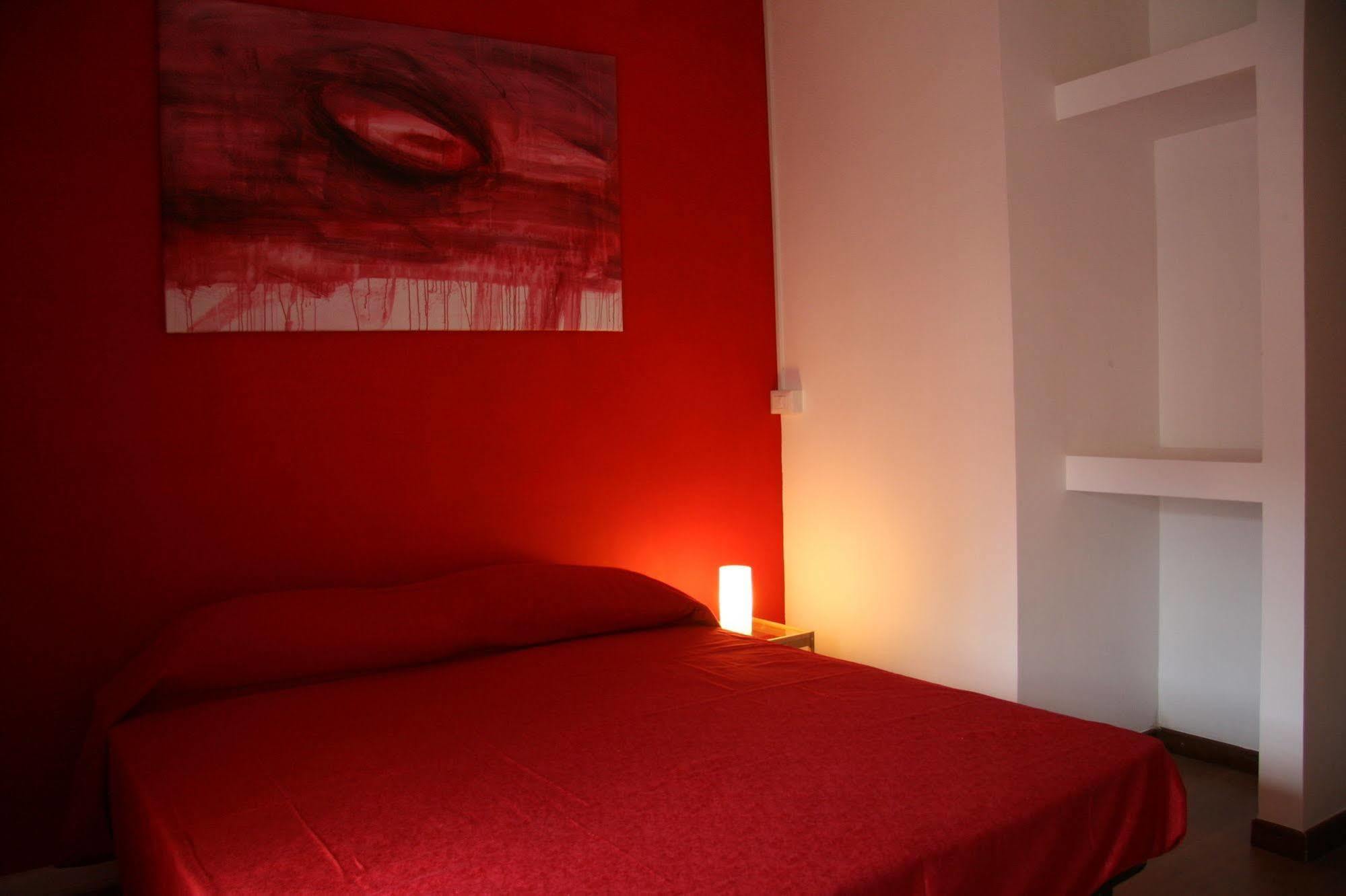 Trasteveredreamsuites Acomodação com café da manhã  2*